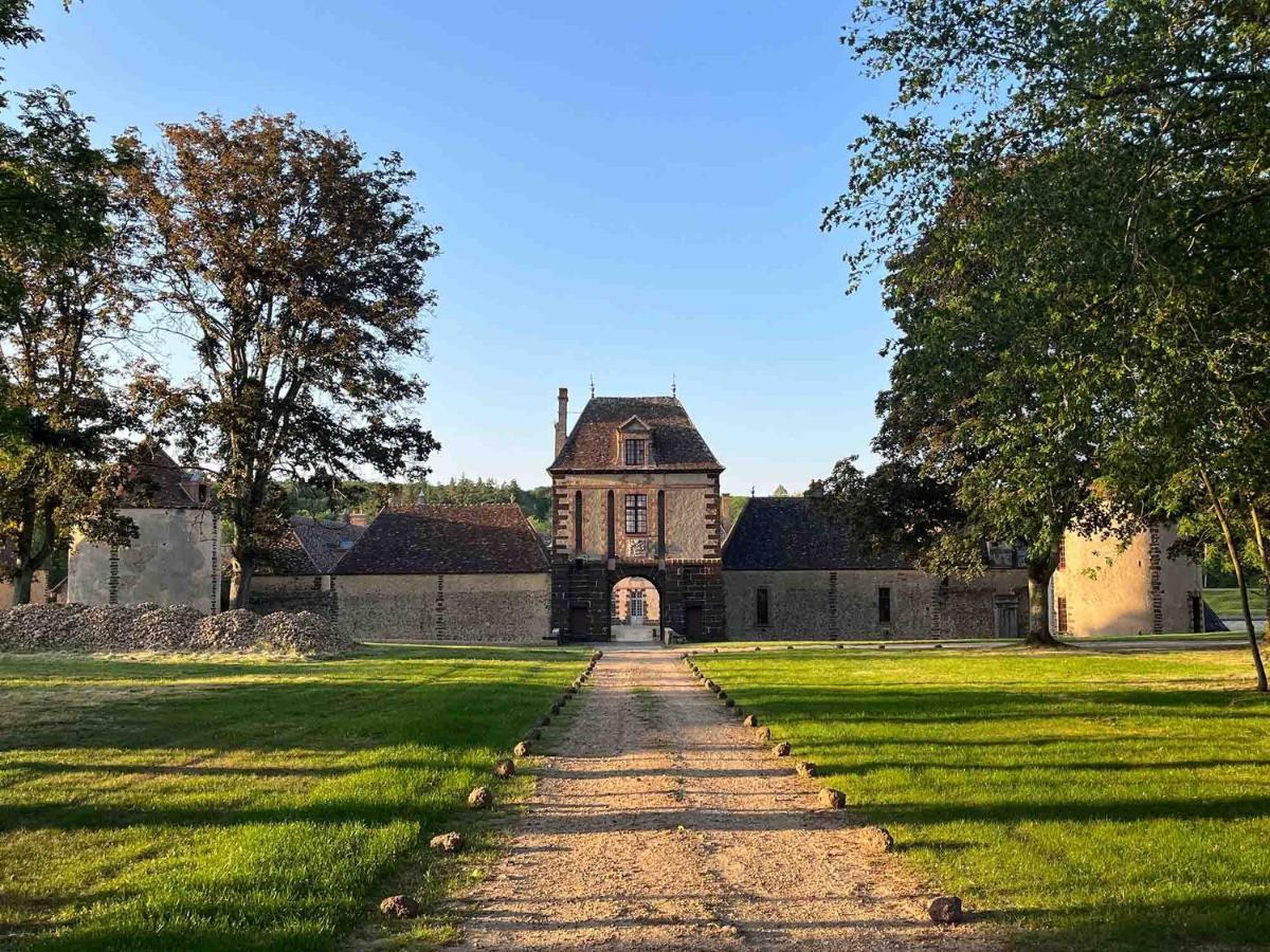 Chateau De La Riviere Pontgouin 외부 사진